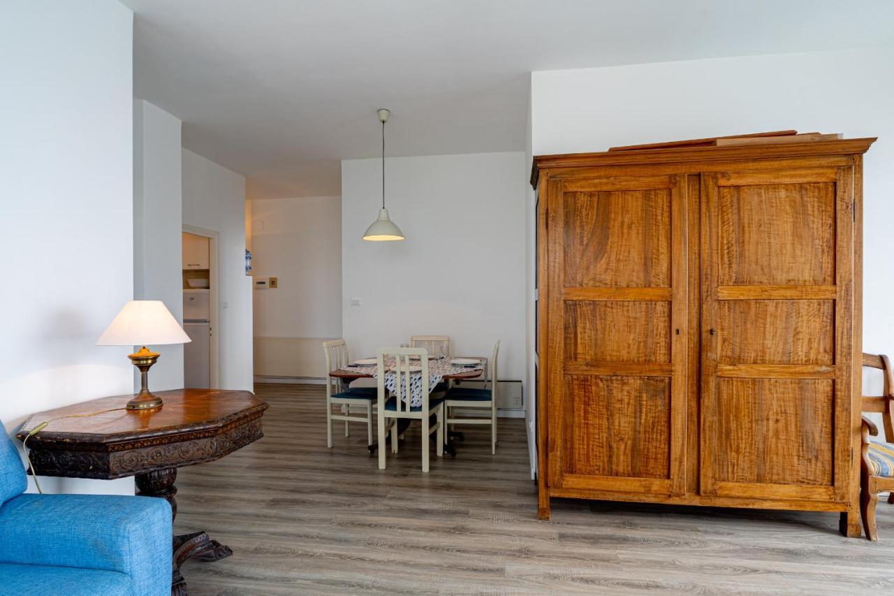 Appartamento Vista Mare Con Due Camere - Two-Bedroom Apartment With Sea View サンレモ エクステリア 写真